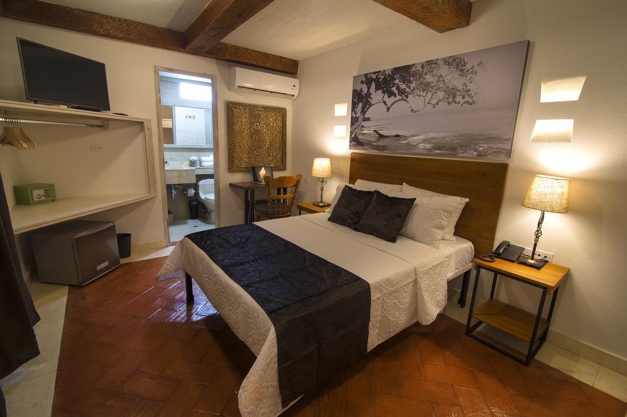 Life Is Good Cartagena Hostel エクステリア 写真